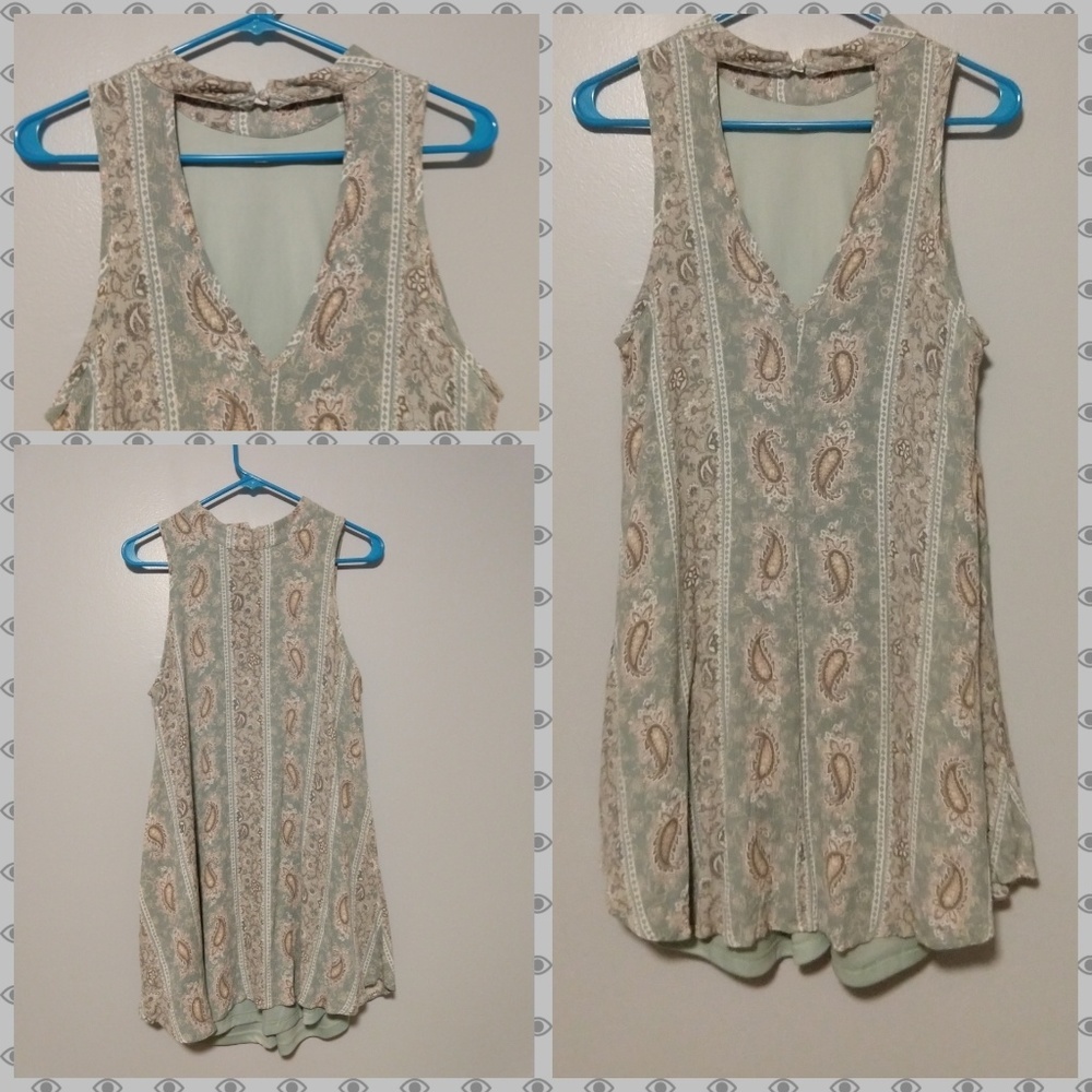Deep V-Neck Blouse - Picture 6 of 8